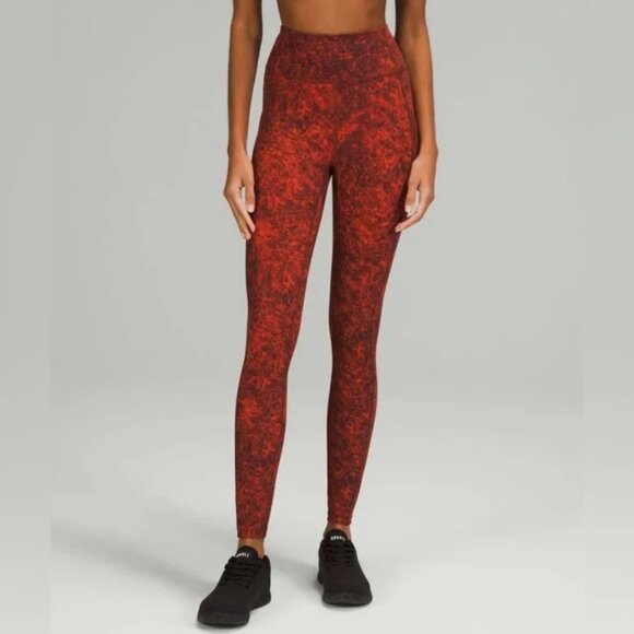 Lululemon Invigorate HR Tight 28" in Red Pattern - Picture 11 of 11